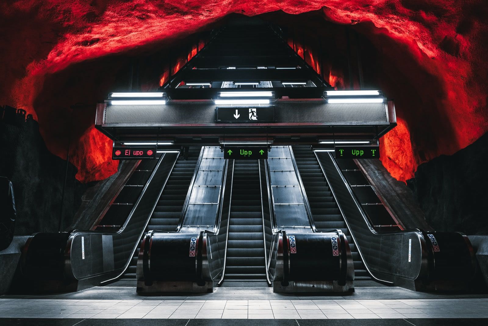 Photo of an escalator